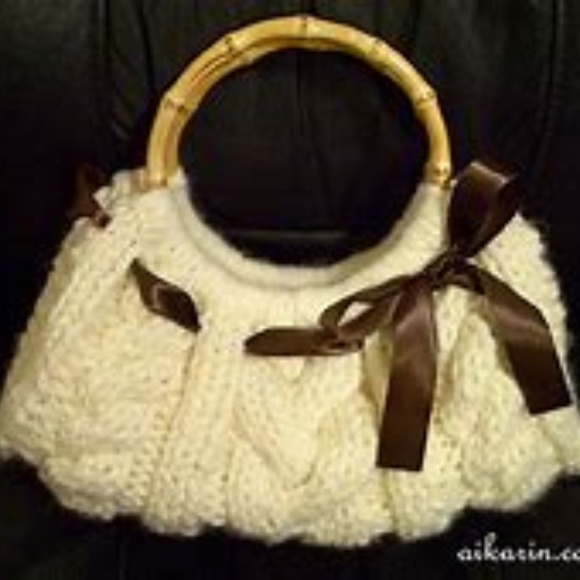 Margaret Nicole New York City - Hand Knit Handbag - Picture 4 of 8